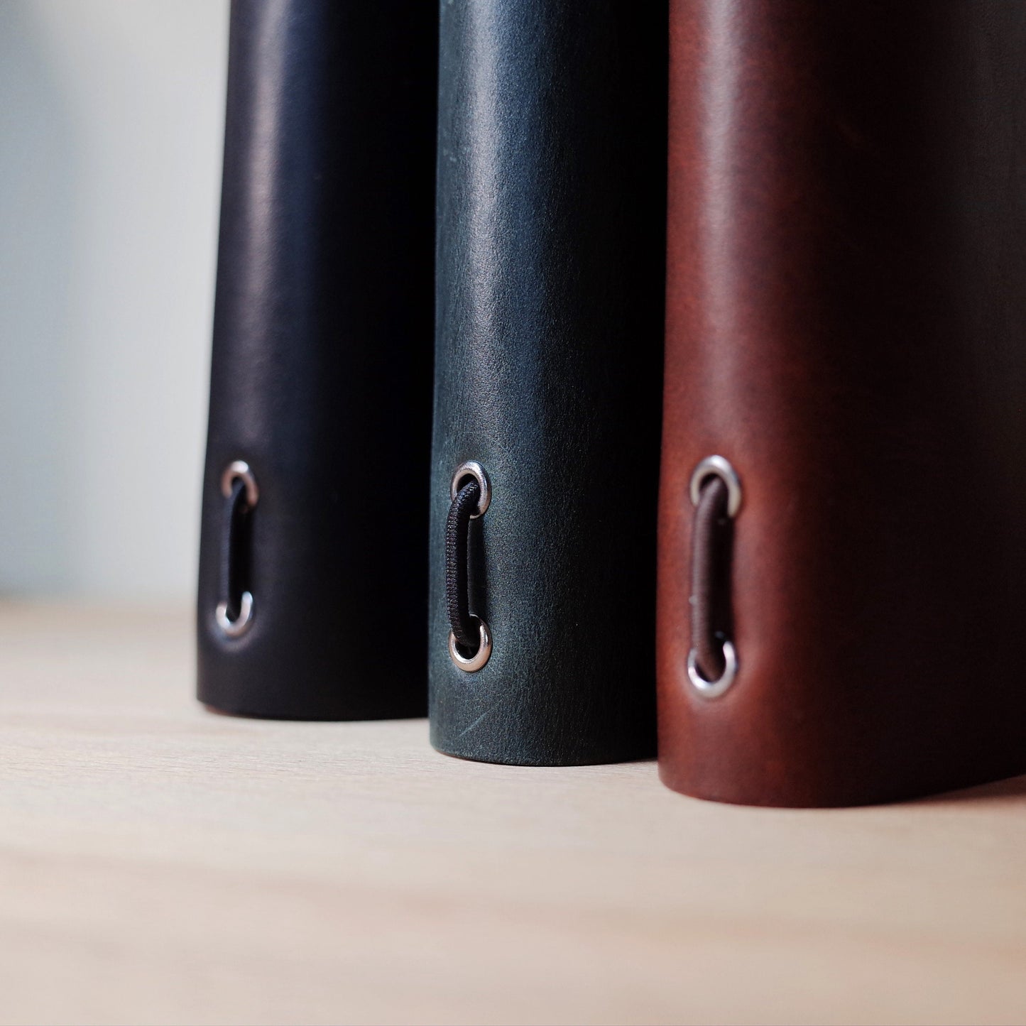 Signature Traveler’s Notebook & Wallet Set (Standard-Größe): Das modulare Reisesystem