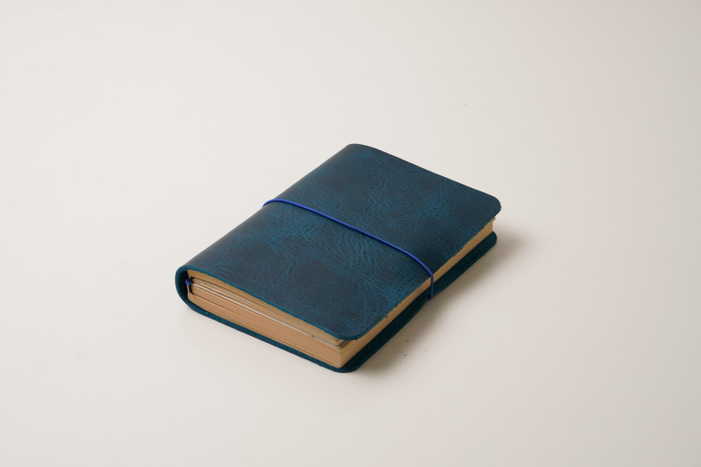 Leather B6 Traveler’s Notebook: Fits Stalogy 365 & Leuchtturm1917