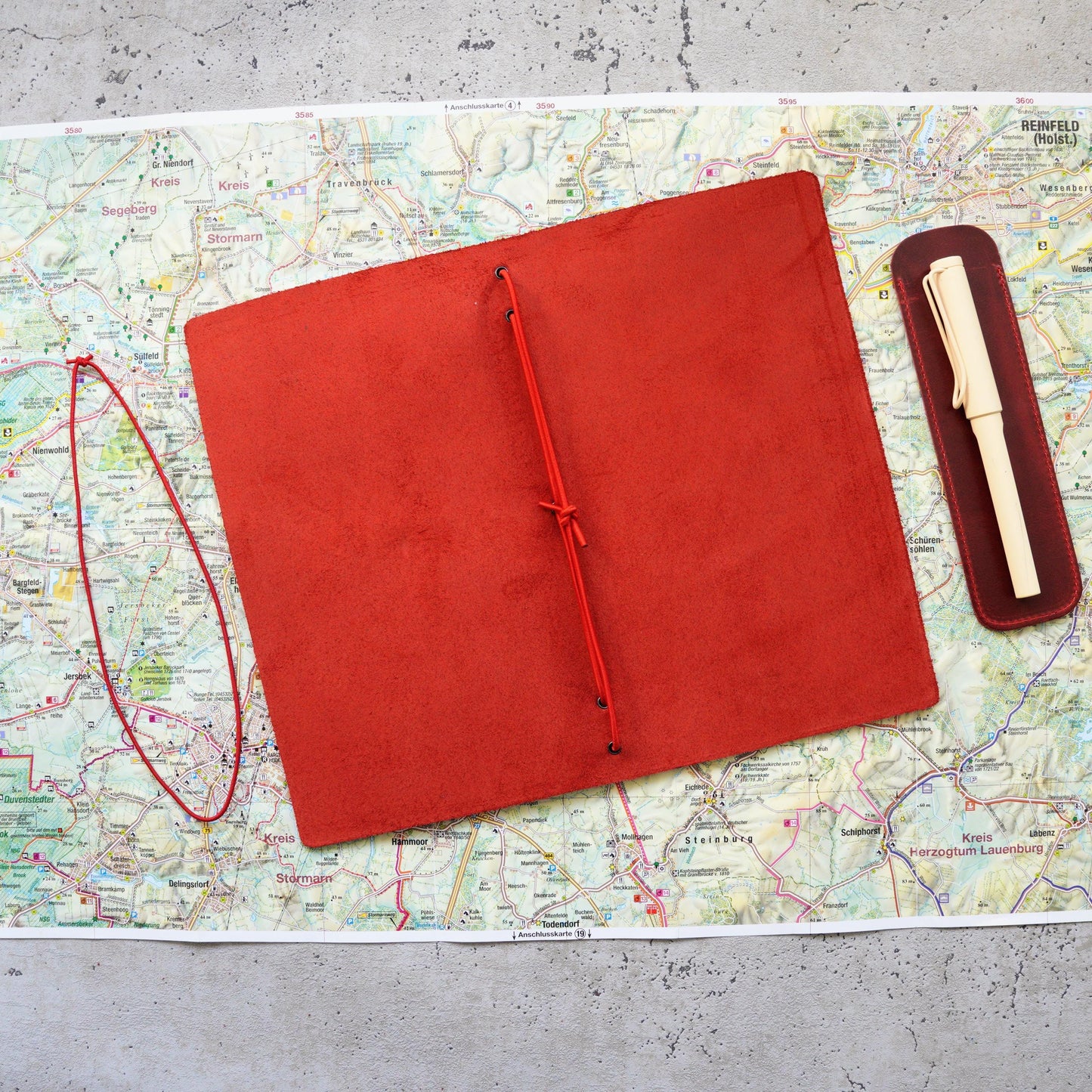 Leder Traveler's Notebook Cover (Standard-Größe): Passend für Midori Regular