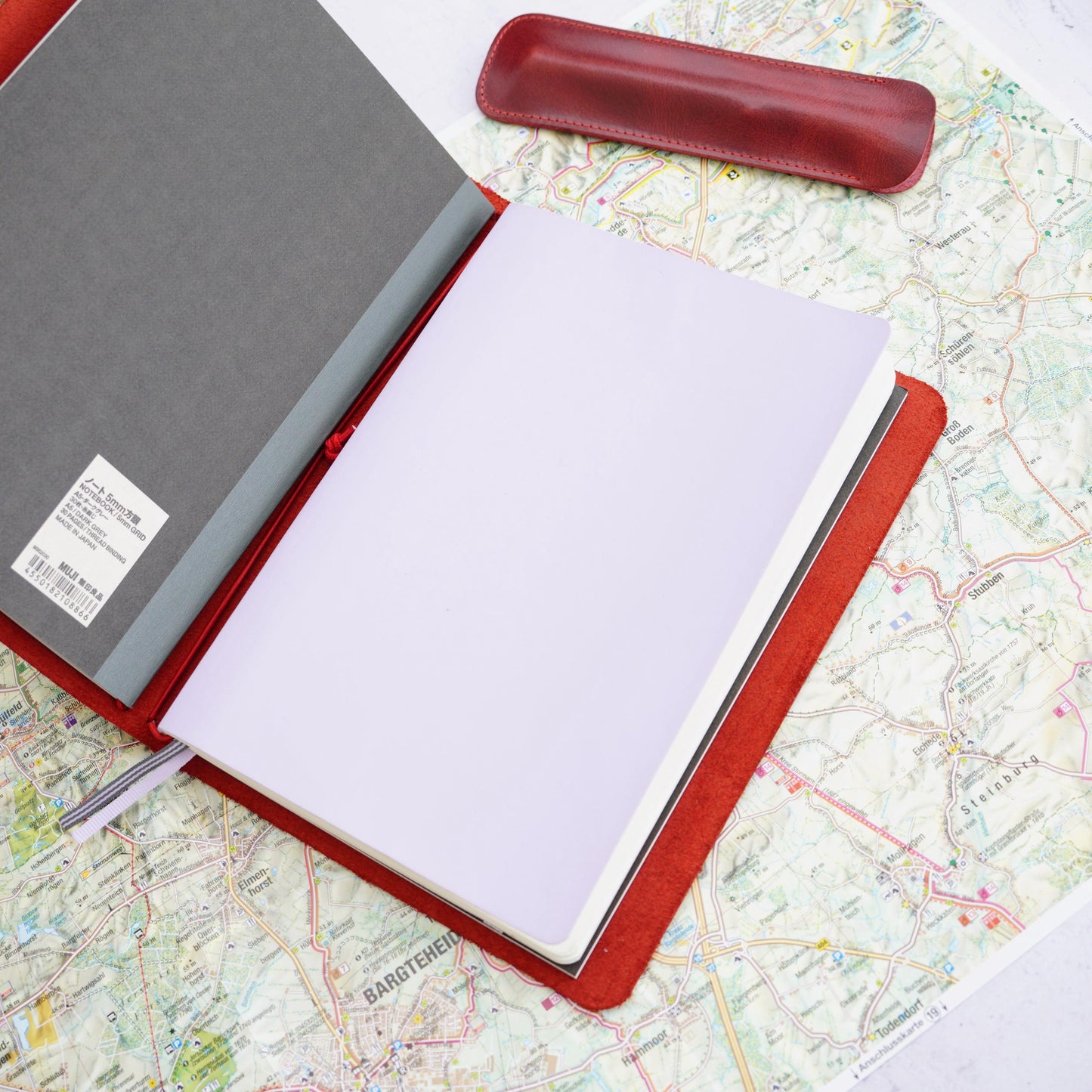 A5 Leather Traveler’s Notebook Cover: High-Capacity 4-Insert Folio