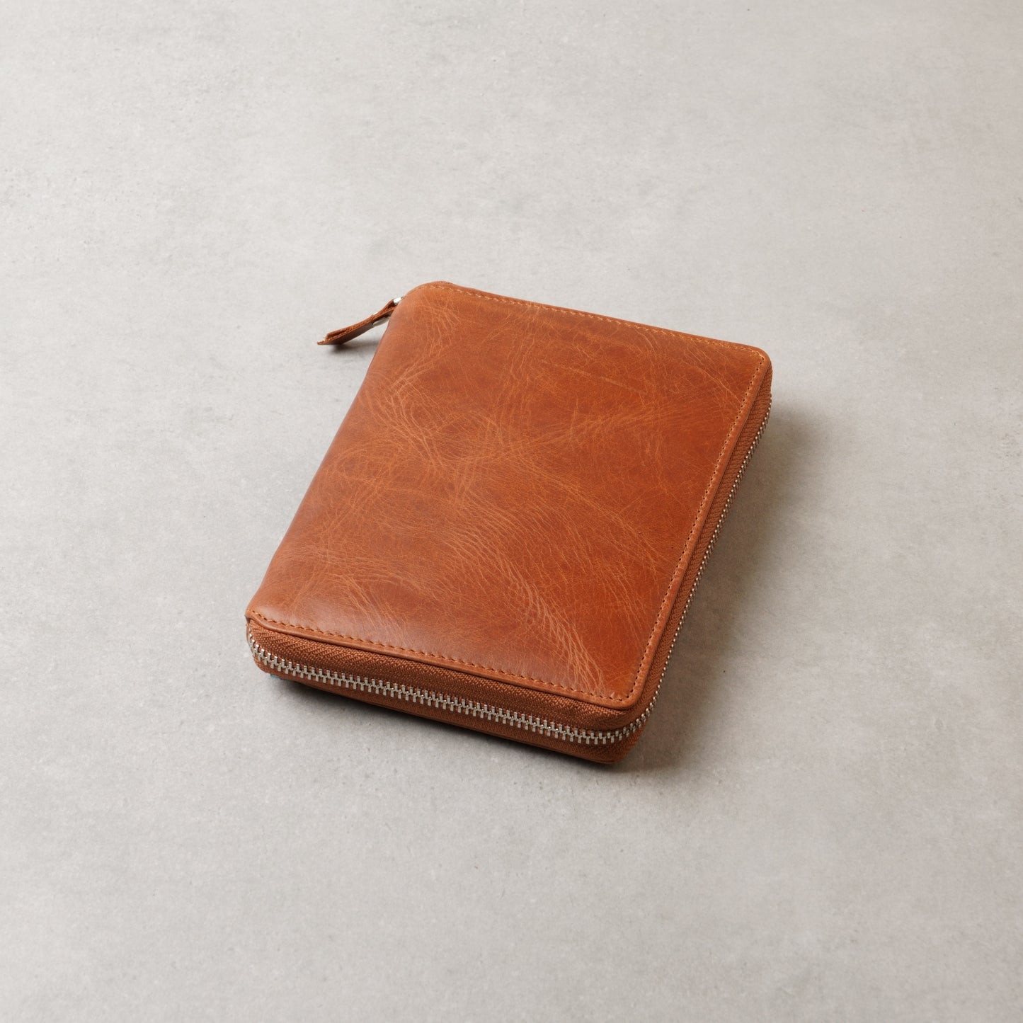 A6 Leather Zip Folio: Pocket Notebook & Card Organizer