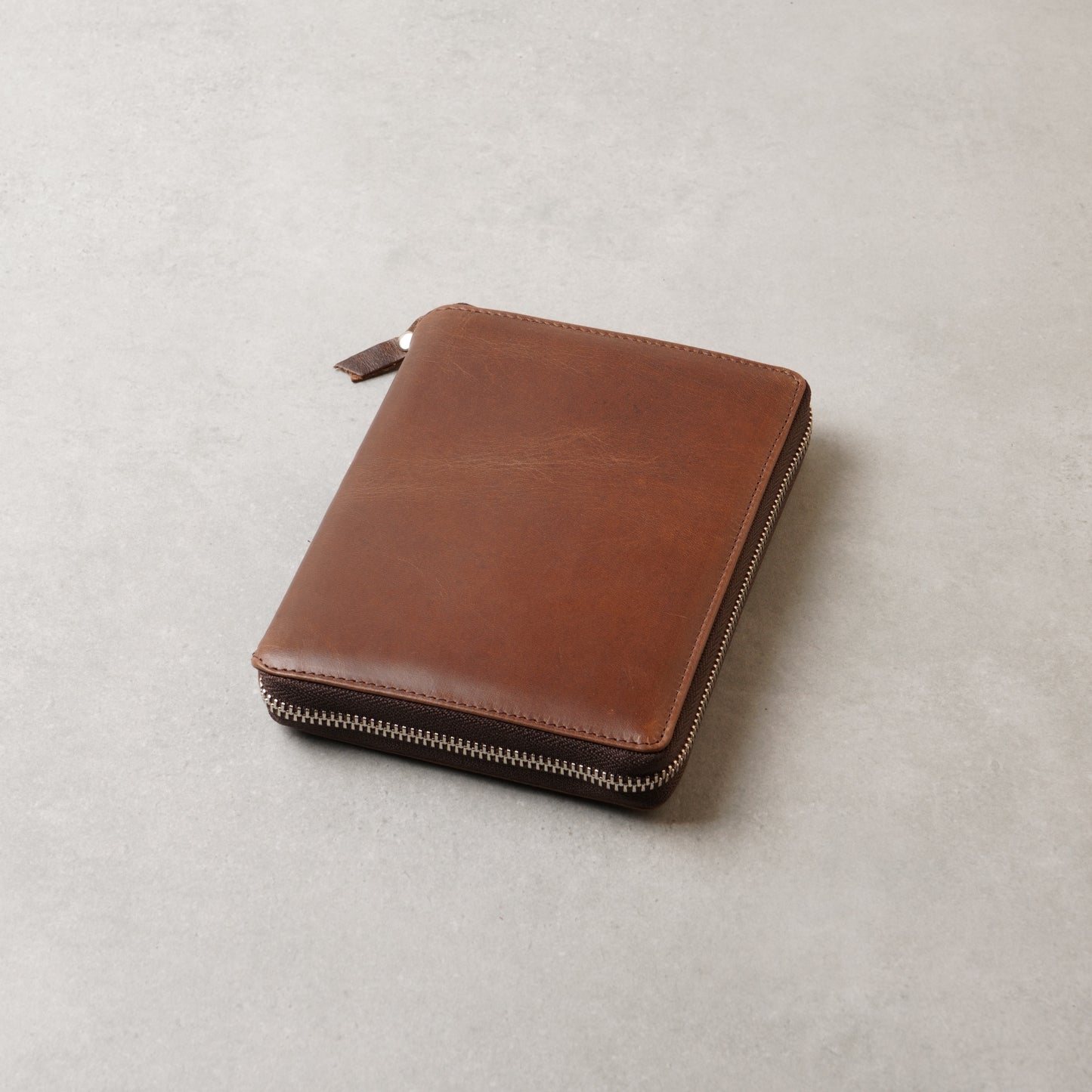 A6 Leather Zip Folio: Pocket Notebook & Card Organizer