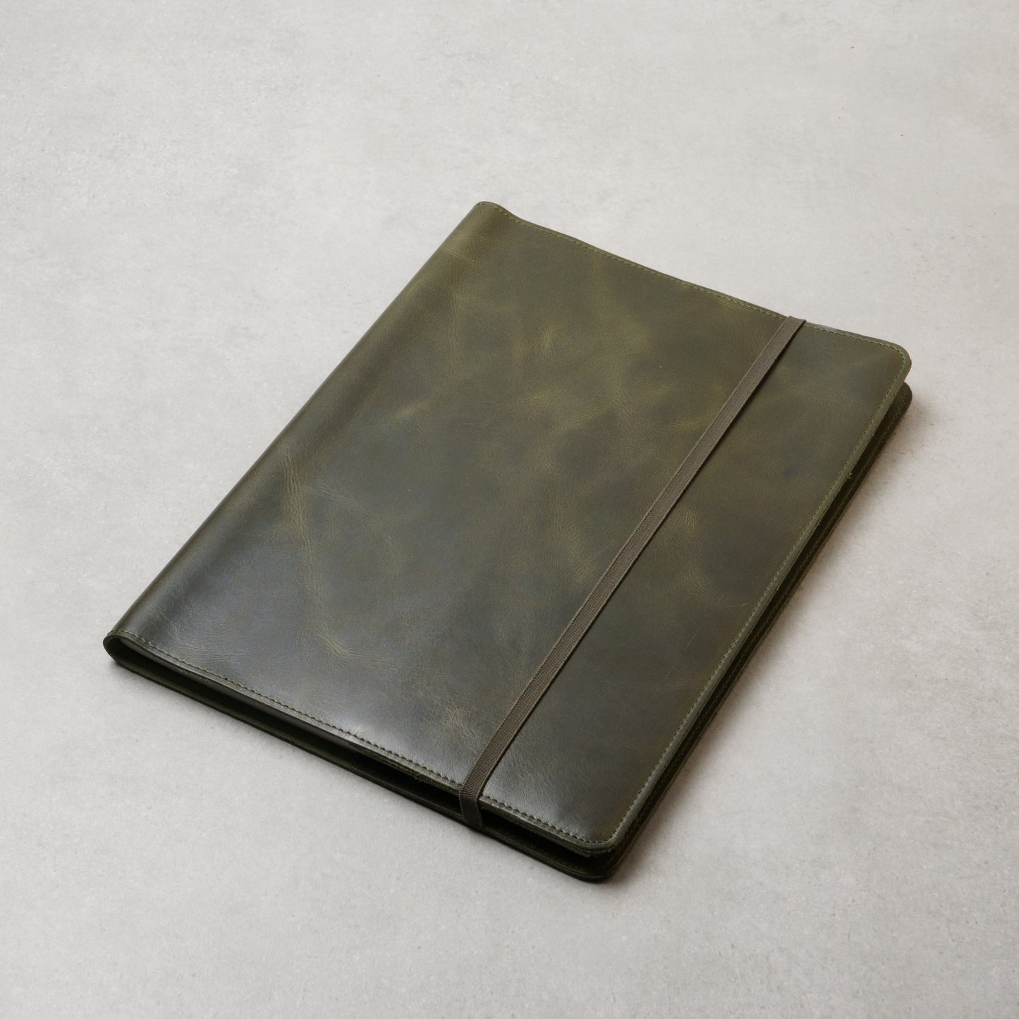 A4 Leather Book & Textbook Cover: Elastic Closure Folio