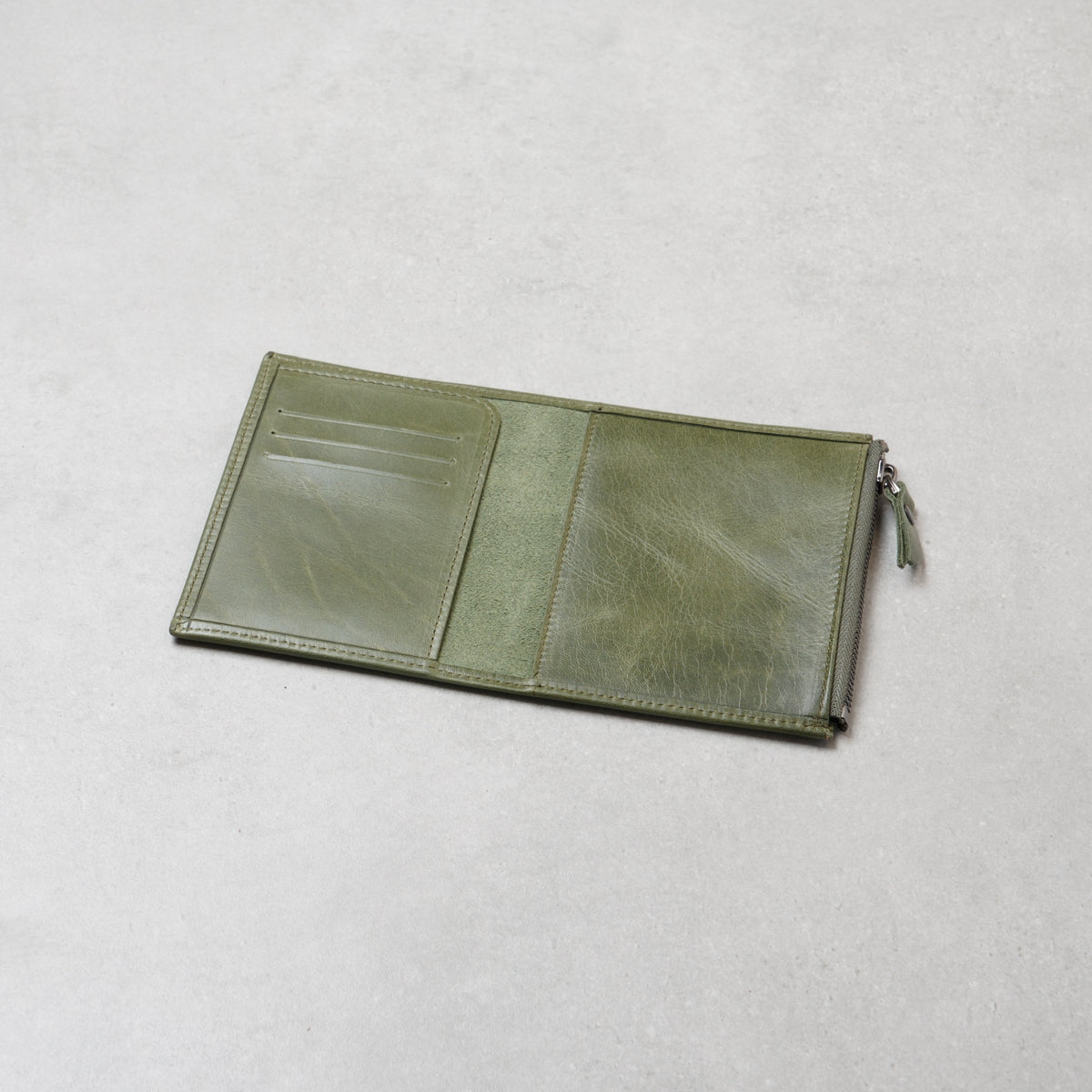 Leder-Wallet-Insert für TN (Passport): Schlankes Reißverschluss- & Karten-Fach
