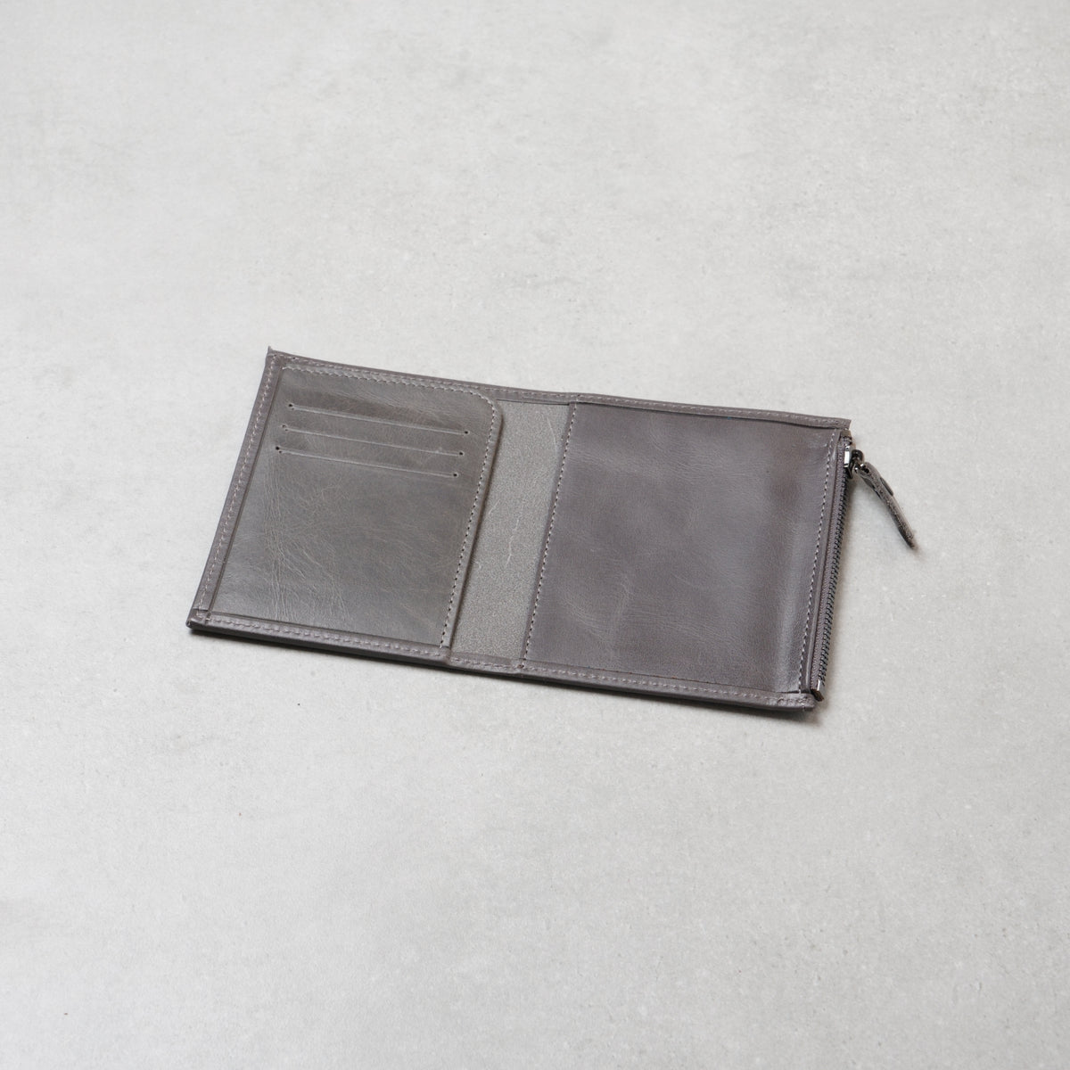 Leder-Wallet-Insert für TN (Passport): Schlankes Reißverschluss- & Karten-Fach