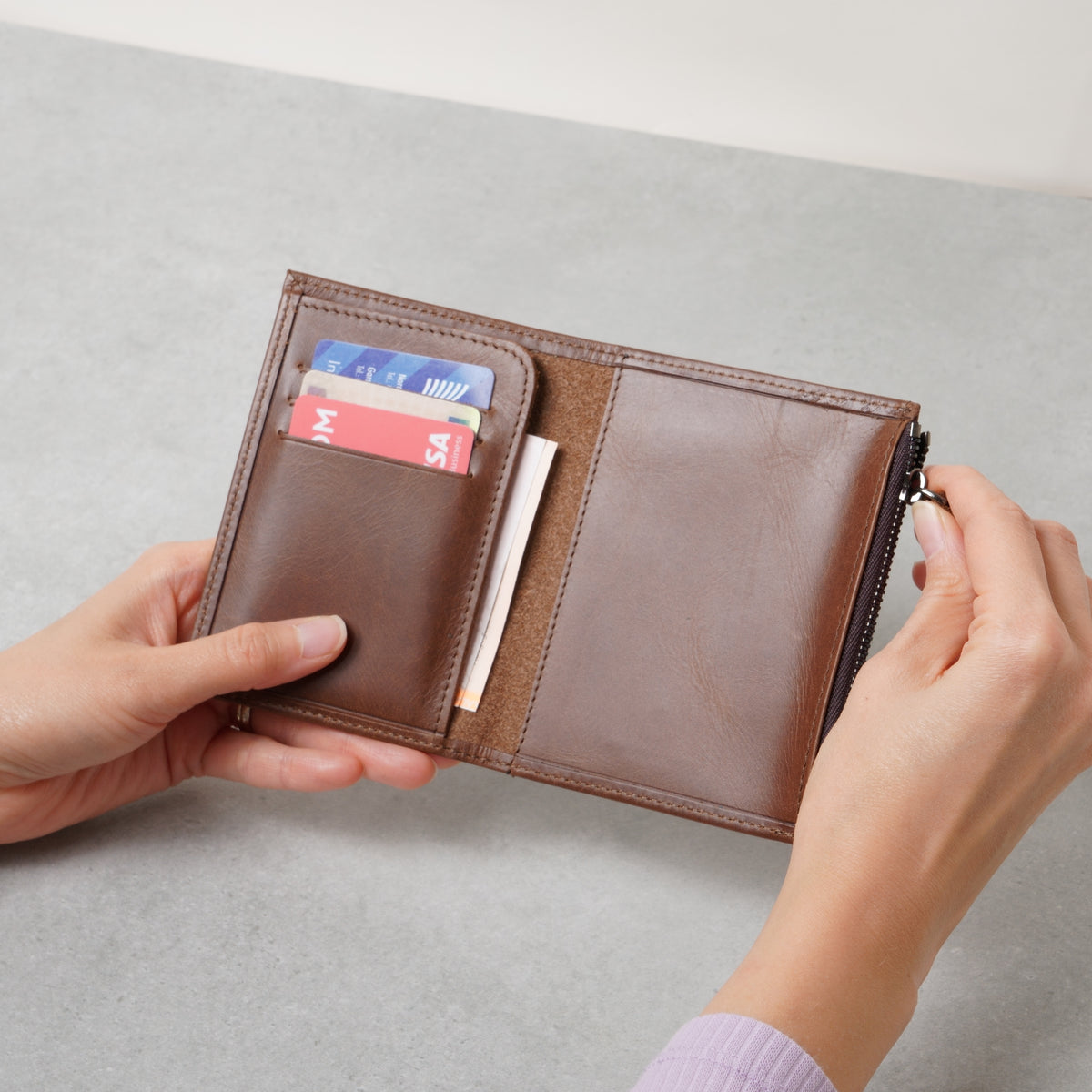 Leder-Wallet-Insert für TN (Passport): Schlankes Reißverschluss- & Karten-Fach