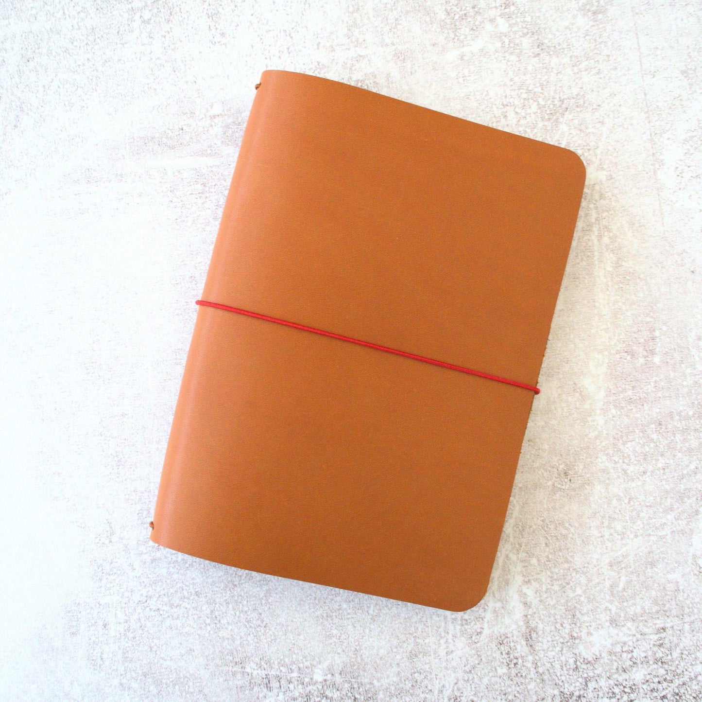 A5 Leather Traveler’s Notebook Cover: High-Capacity 4-Insert Folio